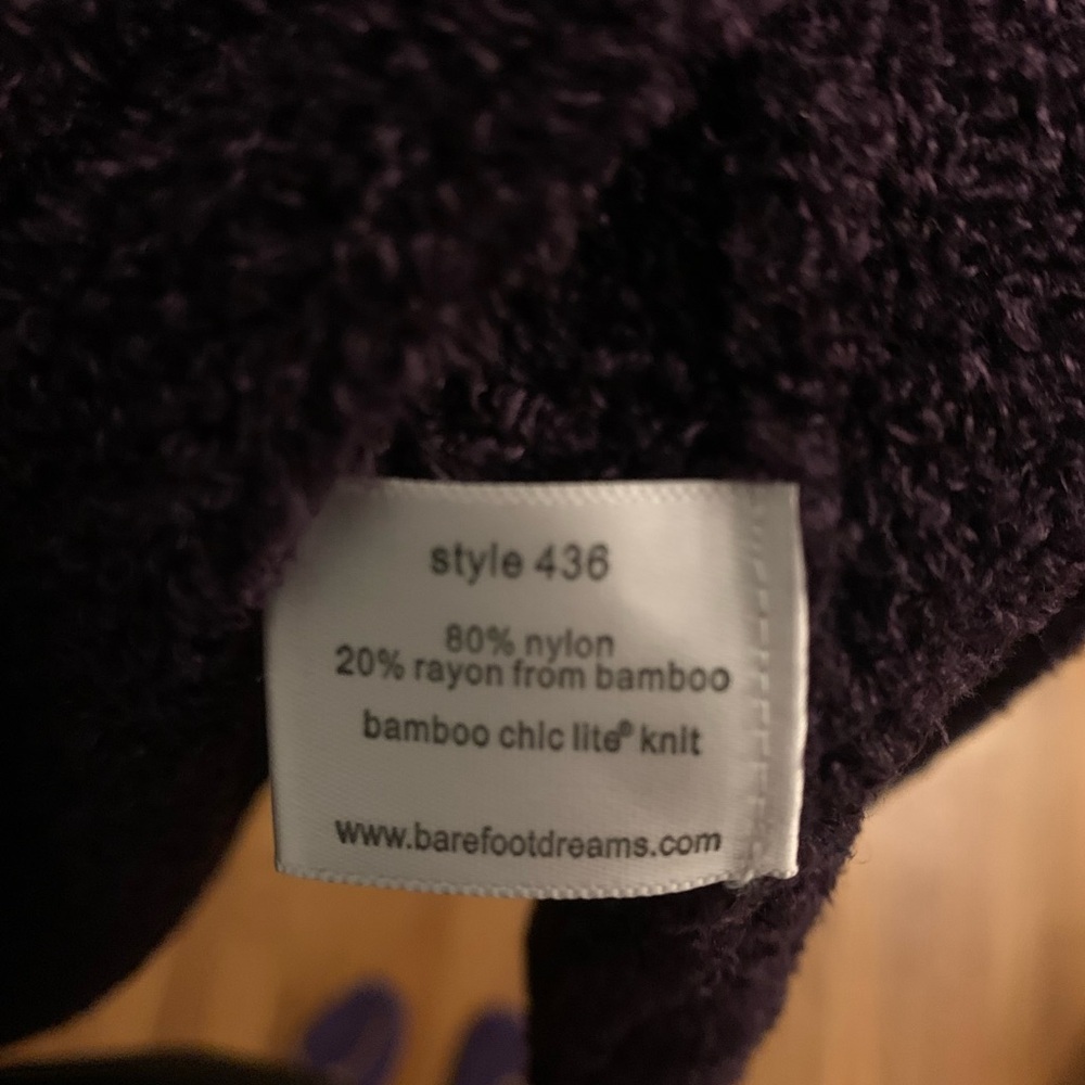 Barefoot Dreams CozyChic Lite Island Wrap, Deep Purple Womens S/M - Picture 11 of 11